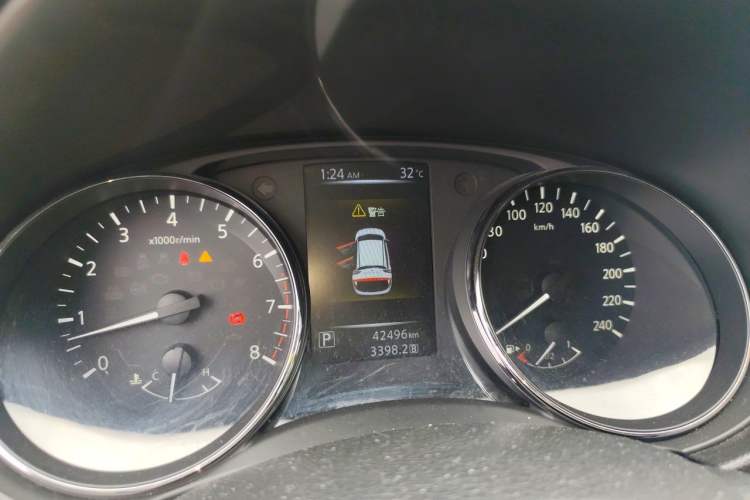 Used Nissan Qashqai 2017 2.0L CVT Elite Edition China V Standard Instrument Cluster