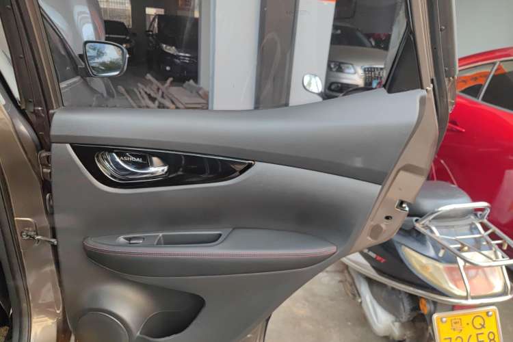 Used Nissan Qashqai 2017 2.0L CVT Smart Enjoyment Version China V Standard Interior 6