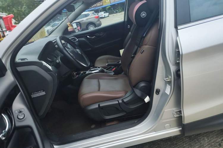 Used Nissan Qashqai 2017 2.0L CVT Elite Edition China V Standard Left Front Seat