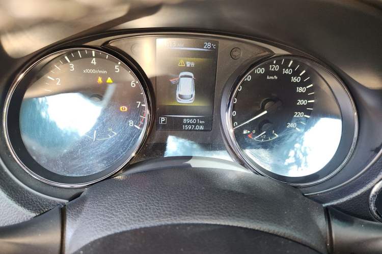 Used Nissan Qashqai 2017 2.0L CVT Luxury Edition China V Standard Odometer Close Up