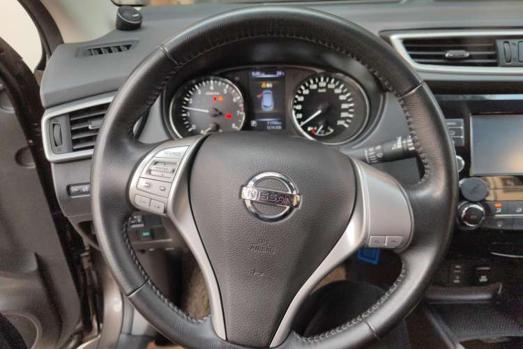 Used Nissan Qashqai 2017 2.0L CVT Smart Enjoyment Version China V Standard Steering Wheel