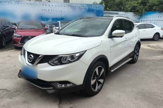 Ojetý Nissan Qashqai 2017 2.0L CVT Luxury Edition China V Standard