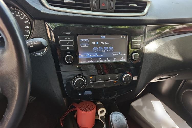 Used Nissan Qashqai 2017 2.0L CVT Luxury Edition China V Standard Audio And AC Panel