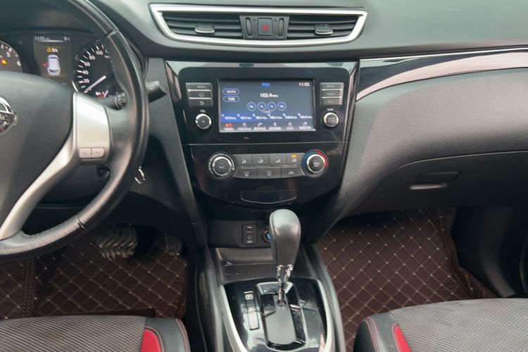 Used Nissan Qashqai 2017 2.0L CVT Smart Enjoyment Version China V Standard Audio And AC Panel