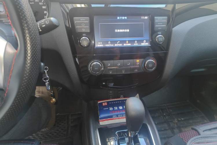 Used Nissan Qashqai 2017 2.0L CVT Elite Edition China V Standard Audio And AC Panel