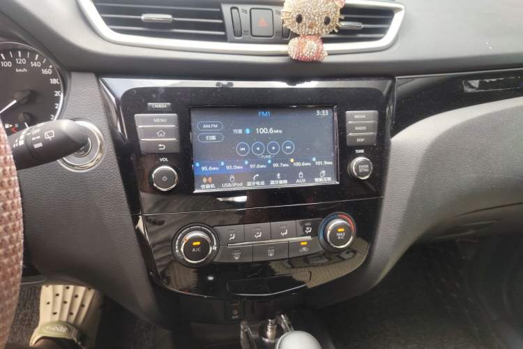 Used Nissan Qashqai 2017 2.0L CVT Luxury Edition China V Standard Audio And AC Panel