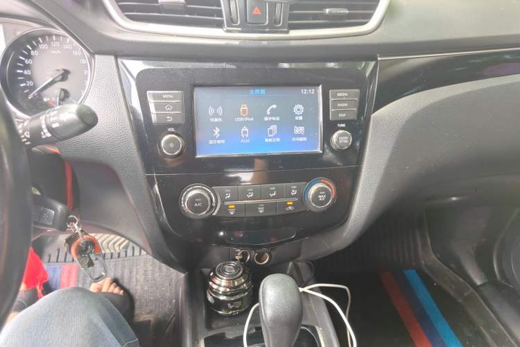 Used Nissan Qashqai 2017 2.0L CVT Smart Enjoyment Version China V Standard Audio And AC Panel