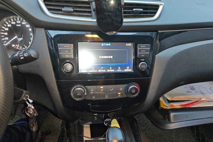 Used Nissan Qashqai 2017 2.0L CVT Smart Enjoyment Version China V Standard Audio And AC Panel