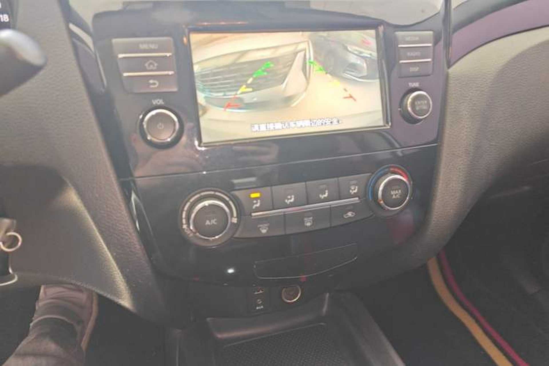 Used Nissan Qashqai 2017 2.0L CVT Smart Enjoyment Version China V Standard Audio And AC Panel