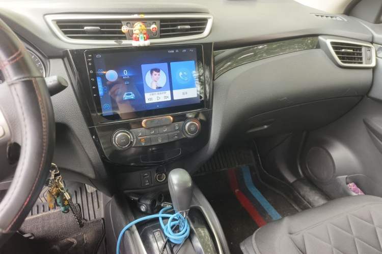 Used Nissan Qashqai 2017 2.0L CVT Elite Edition China V Standard Audio And AC Panel