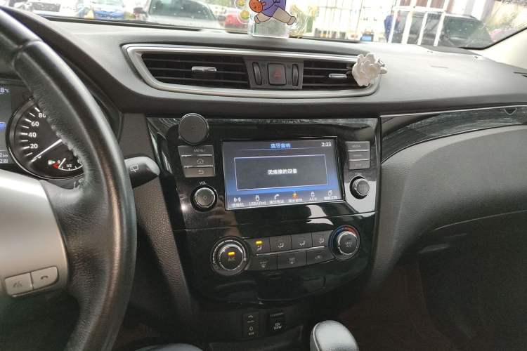 Used Nissan Qashqai 2017 2.0L CVT Smart Enjoyment Version China VI Standard Audio And AC Panel
