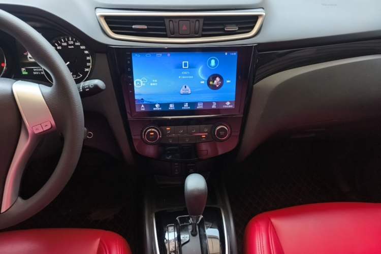 Used Nissan Qashqai 2017 2.0L CVT Elite Edition China V Standard Audio And AC Panel
