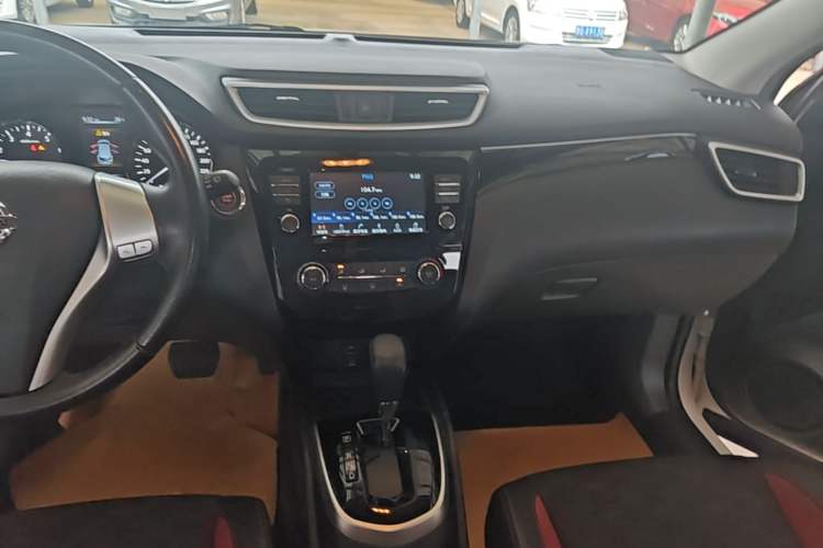 Used Nissan Qashqai 2017 2.0L CVT Luxury Edition China V Standard Audio And AC Panel