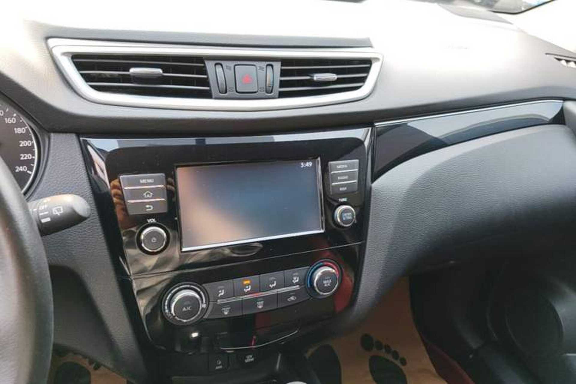 Used Nissan Qashqai 2017 2.0L CVT Smart Enjoyment Version China VI Standard Audio And AC Panel