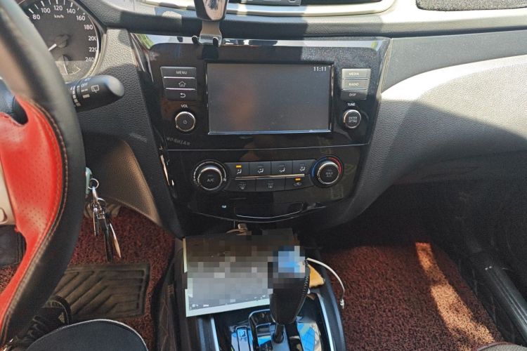 Used Nissan Qashqai 2017 2.0L CVT Elite Edition China V Standard Audio And AC Panel