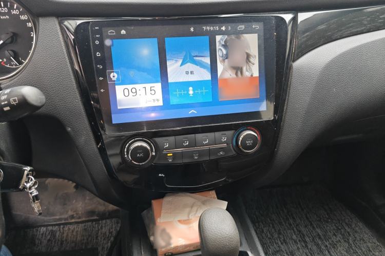 Used Nissan Qashqai 2017 2.0L CVT Elite Edition China V Standard Audio And AC Panel