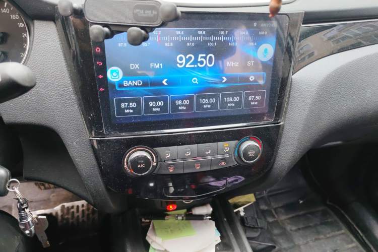 Used Nissan Qashqai 2017 2.0L CVT Smart Enjoyment Version China V Standard Audio And AC Panel