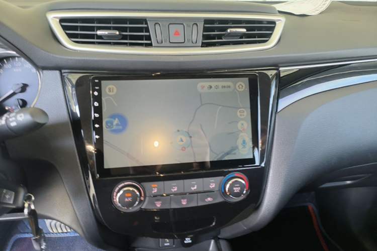 Used Nissan Qashqai 2017 2.0L CVT Smart Enjoyment Version China V Standard Audio And AC Panel