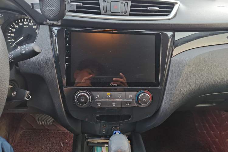 Used Nissan Qashqai 2017 2.0L CVT Elite Edition China V Standard Audio And AC Panel