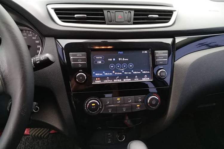 Used Nissan Qashqai 2017 2.0L CVT Smart Enjoyment Version China VI Standard Audio And AC Panel