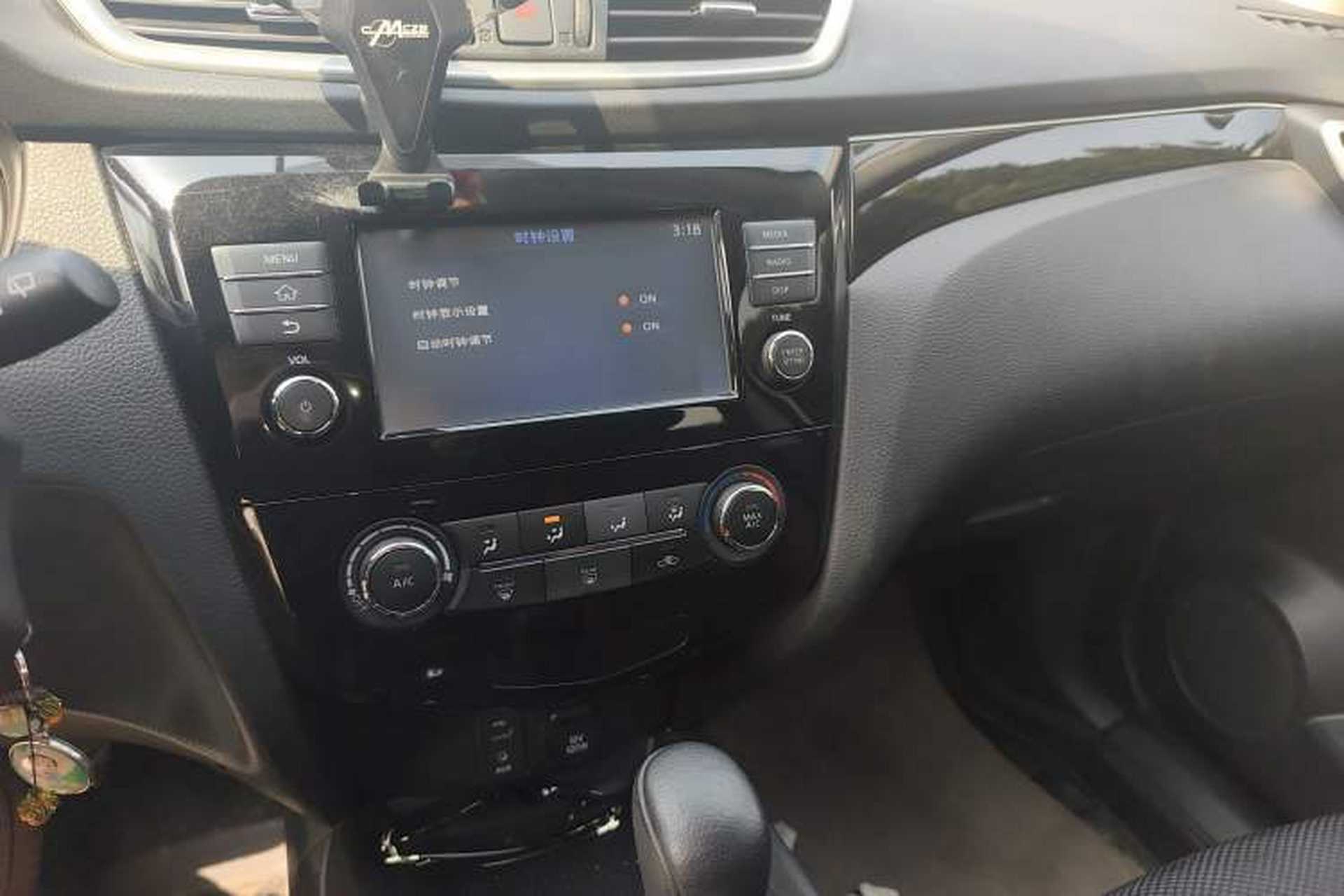 Used Nissan Qashqai 2017 2.0L CVT Smart Enjoyment Version China VI Standard Audio And AC Panel