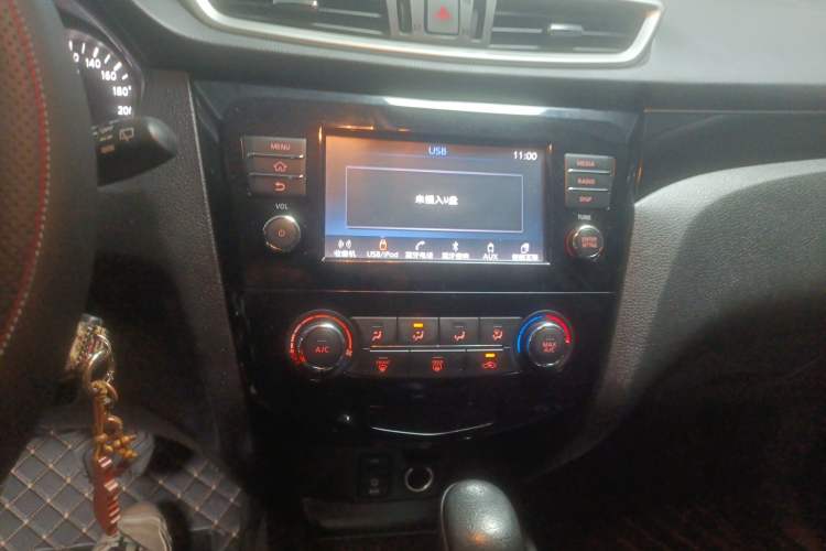 Used Nissan Qashqai 2017 2.0L CVT Smart Enjoyment Version China VI Standard Audio And AC Panel