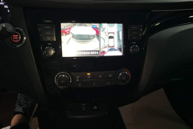 Used Nissan Qashqai 2017 2.0L CVT Luxury Edition China V Standard Audio And AC Panel