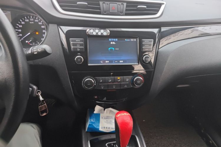 Used Nissan Qashqai 2017 2.0L CVT Smart Enjoyment Version China V Standard Audio And AC Panel
