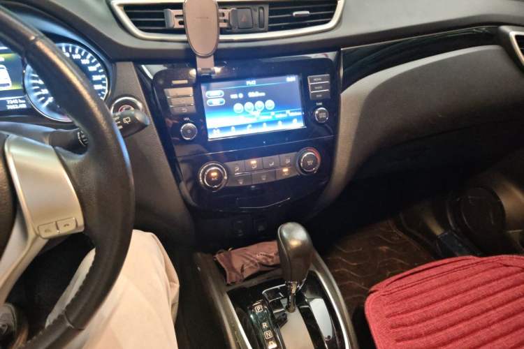 Used Nissan Qashqai 2017 2.0L CVT Luxury Edition China V Standard Audio And AC Panel