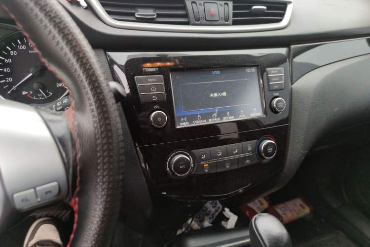 Used Nissan Qashqai 2017 2.0L CVT Luxury Edition China V Standard Audio And AC Panel