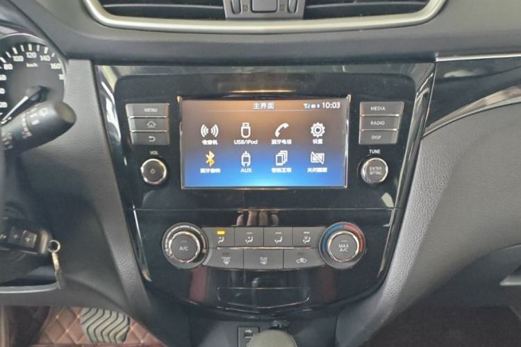 Used Nissan Qashqai 2017 2.0L CVT Smart Enjoyment Version China VI Standard Audio And AC Panel