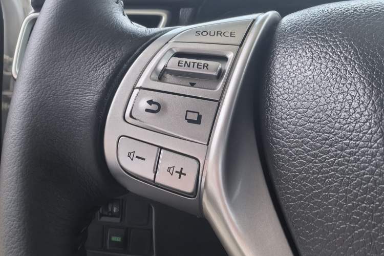 Used Nissan Qashqai 2017 2.0L CVT Smart Enjoyment Version China VI Standard Audio And AC Panel