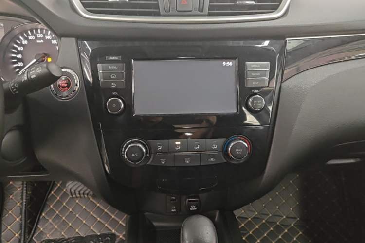 Used Nissan Qashqai 2017 2.0L CVT Luxury Edition China VI Standard Audio And AC Panel