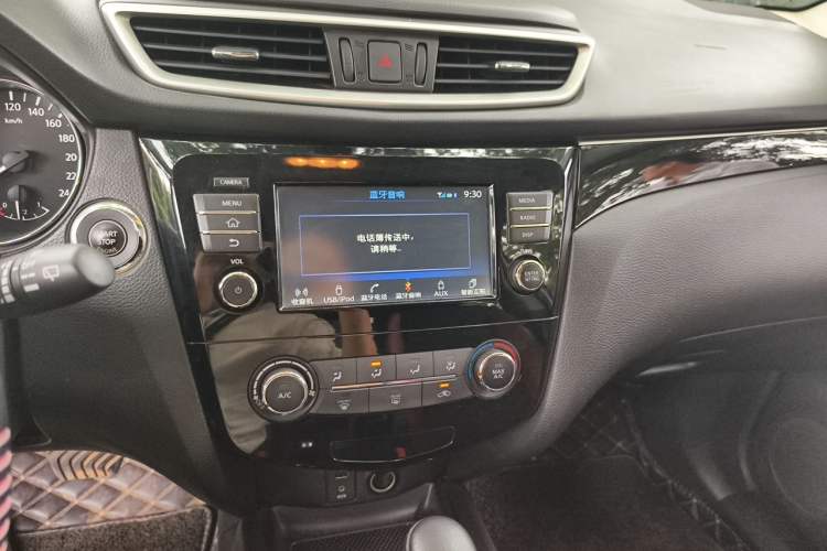 Used Nissan Qashqai 2017 2.0L CVT Luxury Edition China V Standard Audio And AC Panel