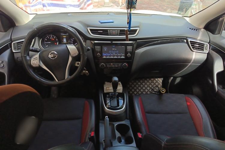Used Nissan Qashqai 2017 2.0L CVT Smart Enjoyment Version China V Standard Center Console