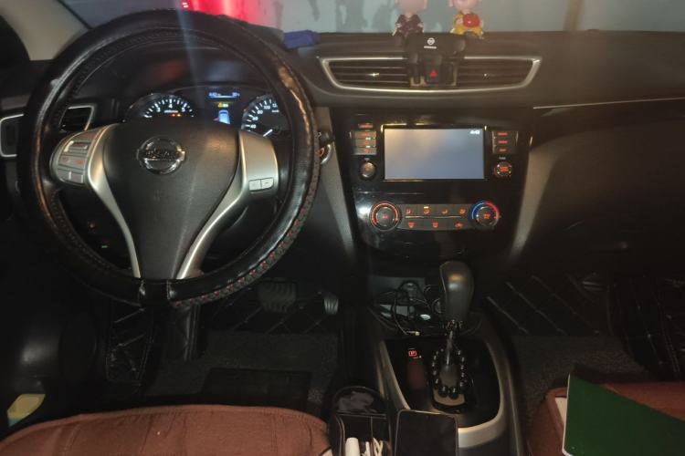 Used Nissan Qashqai 2017 2.0L CVT Luxury Edition China V Standard Center Console