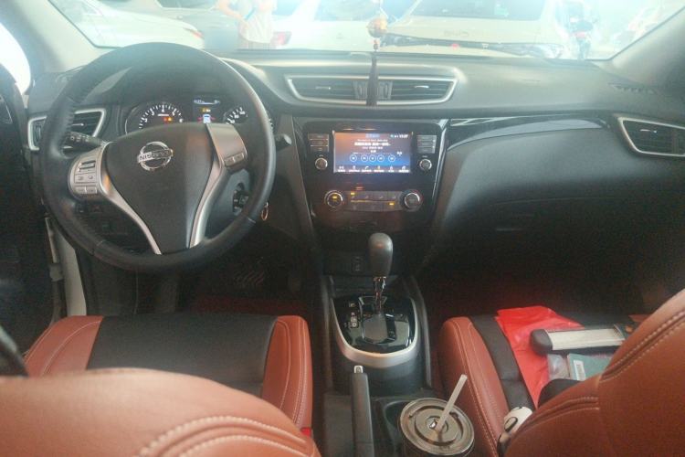 Used Nissan Qashqai 2017 2.0L CVT Elite Edition China V Standard Center Console