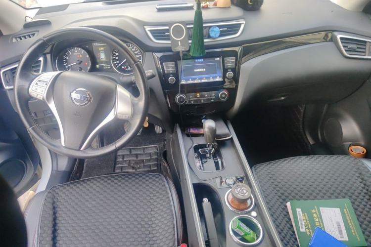 Used Nissan Qashqai 2017 2.0L CVT Smart Enjoyment Version China VI Standard Center Console