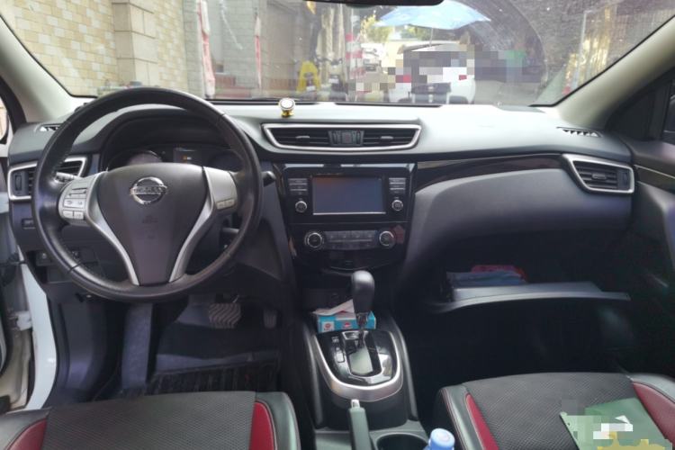 Used Nissan Qashqai 2017 2.0L CVT Smart Enjoyment Version China VI Standard Center Console