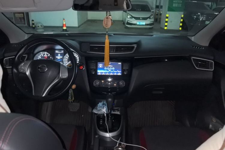 Used Nissan Qashqai 2017 2.0L CVT Luxury Edition China V Standard Center Console