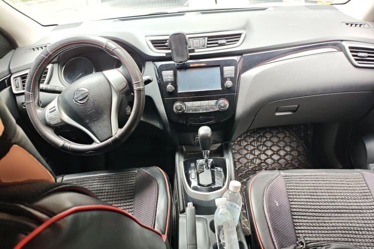 Used Nissan Qashqai 2017 2.0L CVT Smart Enjoyment Version China V Standard Center Console