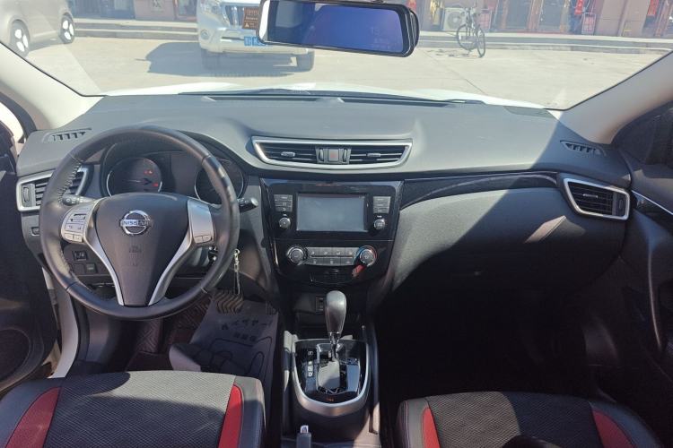 Used Nissan Qashqai 2017 2.0L CVT Smart Enjoyment Version China VI Standard Center Console
