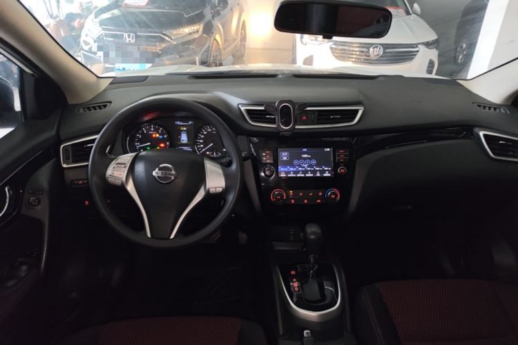 Used Nissan Qashqai 2017 2.0L CVT Elite Edition China V Standard Center Console