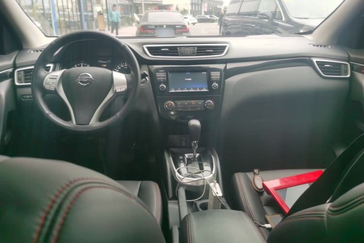 Used Nissan Qashqai 2017 2.0L CVT Luxury Edition China V Standard Center Console