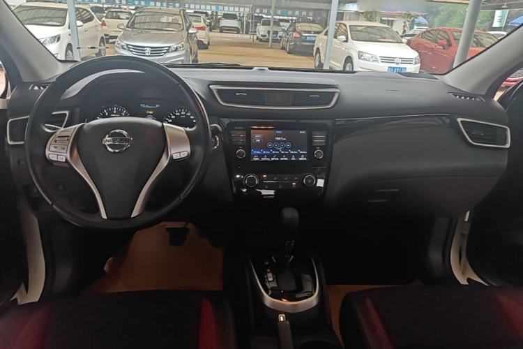 Used Nissan Qashqai 2017 2.0L CVT Luxury Edition China V Standard Center Console