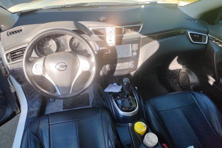 Used Nissan Qashqai 2017 2.0L CVT Smart Enjoyment Version China V Standard Center Console