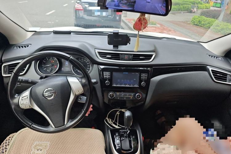 Used Nissan Qashqai 2017 2.0L CVT Smart Enjoyment Version China V Standard Center Console
