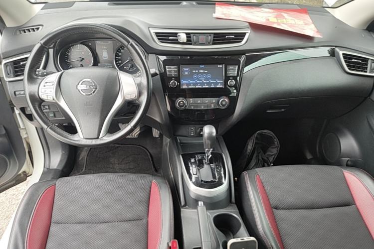 Used Nissan Qashqai 2017 2.0L CVT Smart Enjoyment Version China V Standard Center Console