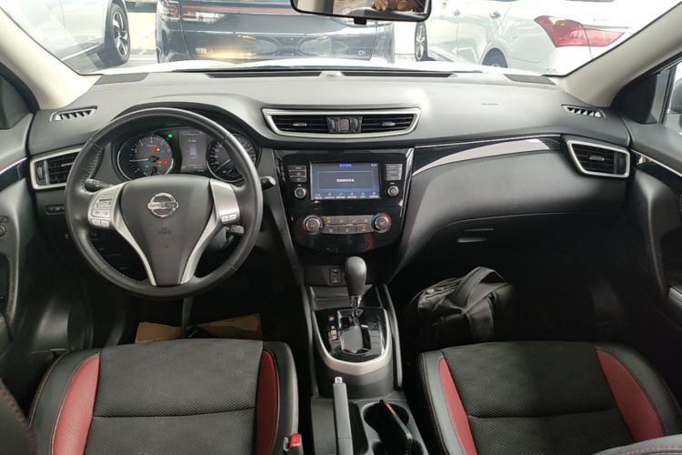 Used Nissan Qashqai 2017 2.0L CVT Smart Enjoyment Version China V Standard Center Console