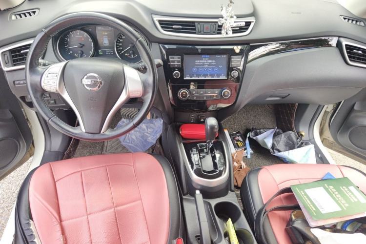 Used Nissan Qashqai 2017 2.0L CVT Smart Enjoyment Version China V Standard Center Console